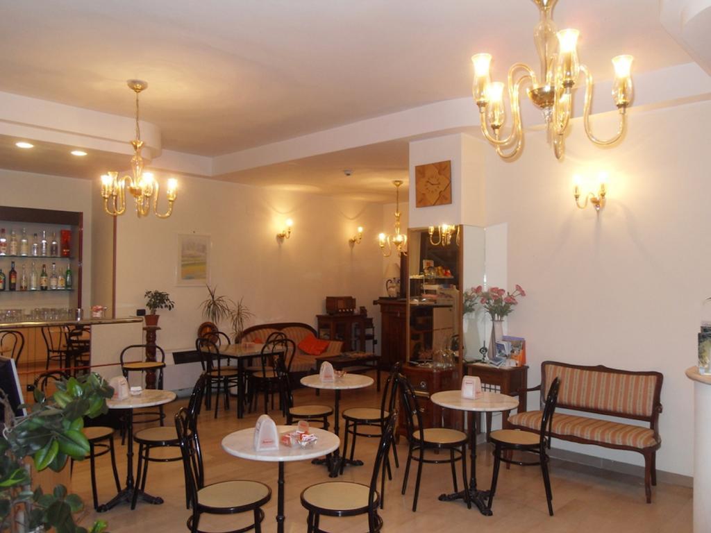 Hotel Ferrara San Benedetto del Tronto Dış mekan fotoğraf